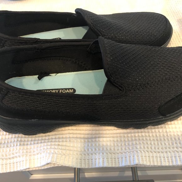 COOL WAVE Shoes Nwot Black Cool Wave Memory Foam Shoes 9 2 Poshmark